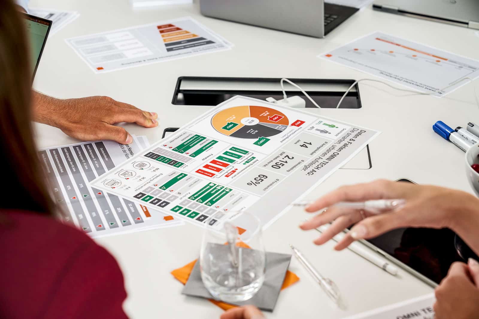 Home 14 BRAVA Studio People 10670 Szene 5 0763