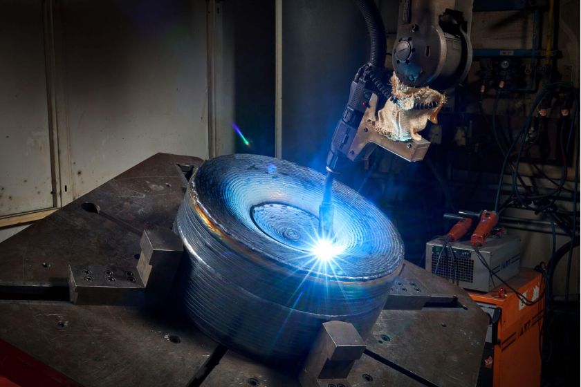 BRAVA Studio - Home | Karl-Jens Hannewald - Foto- und Videoproduktionen für den Mittelstand Laserschweißen bei MAN Diesel-Turbo SE
